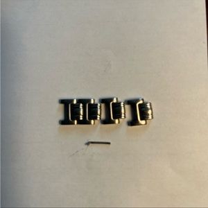 Gucci watch extra links